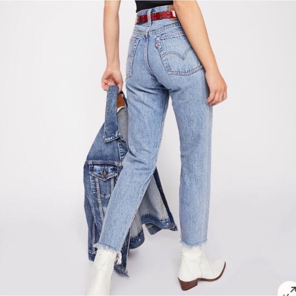 Levi’s Wedgie Icon‎ Fit in Shut Up ankle raw hem high rise medium Wash - Picture 1 of 8
